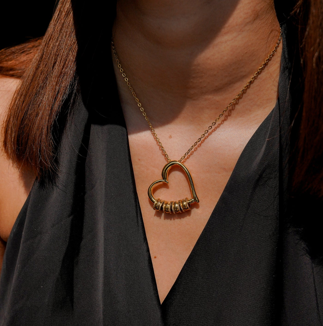 ”Familjens Hjärtas” Halsband